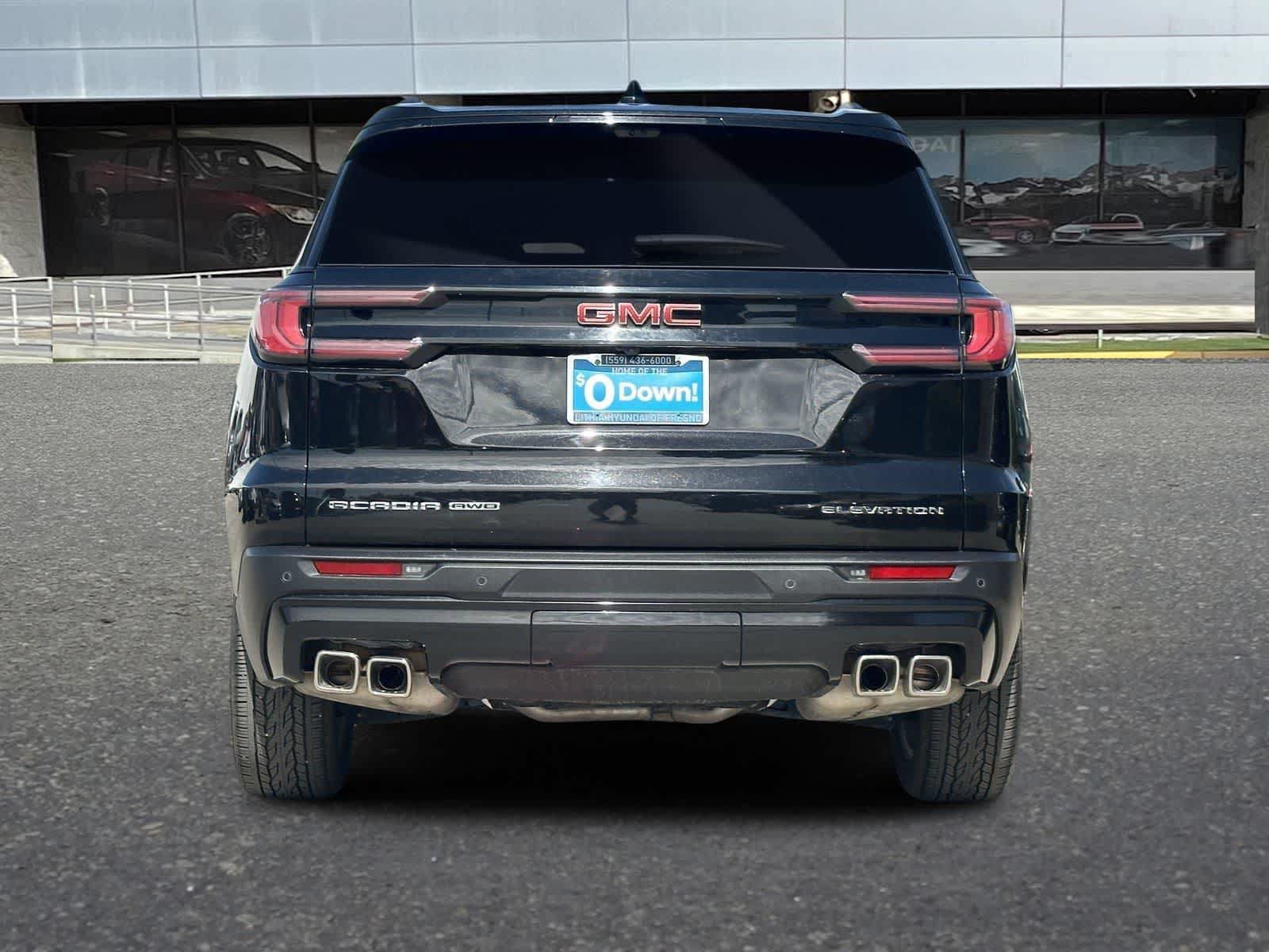 Used 2026 GMC Acadia Elevation w/ Elevation Premium Package AWD/4WD image 8