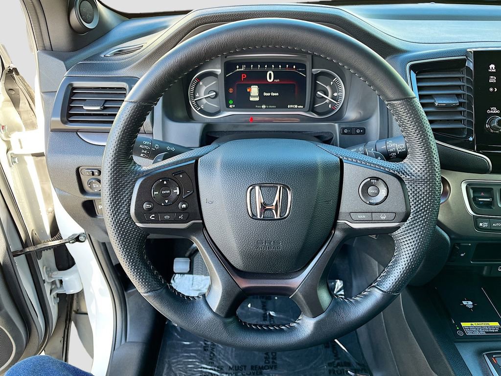 Used 2025 Honda Passport EX-L image 11