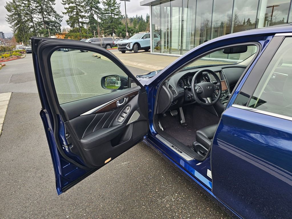 Used 2017 INFINITI Q50 Sport image 18