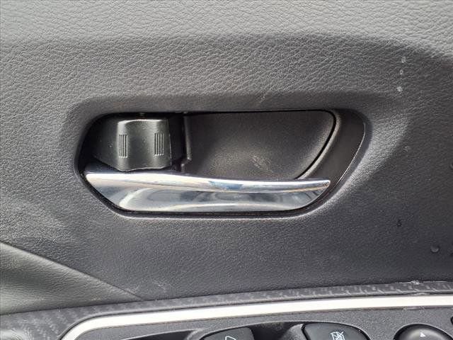 New 2025 Nissan Versa SR image 18