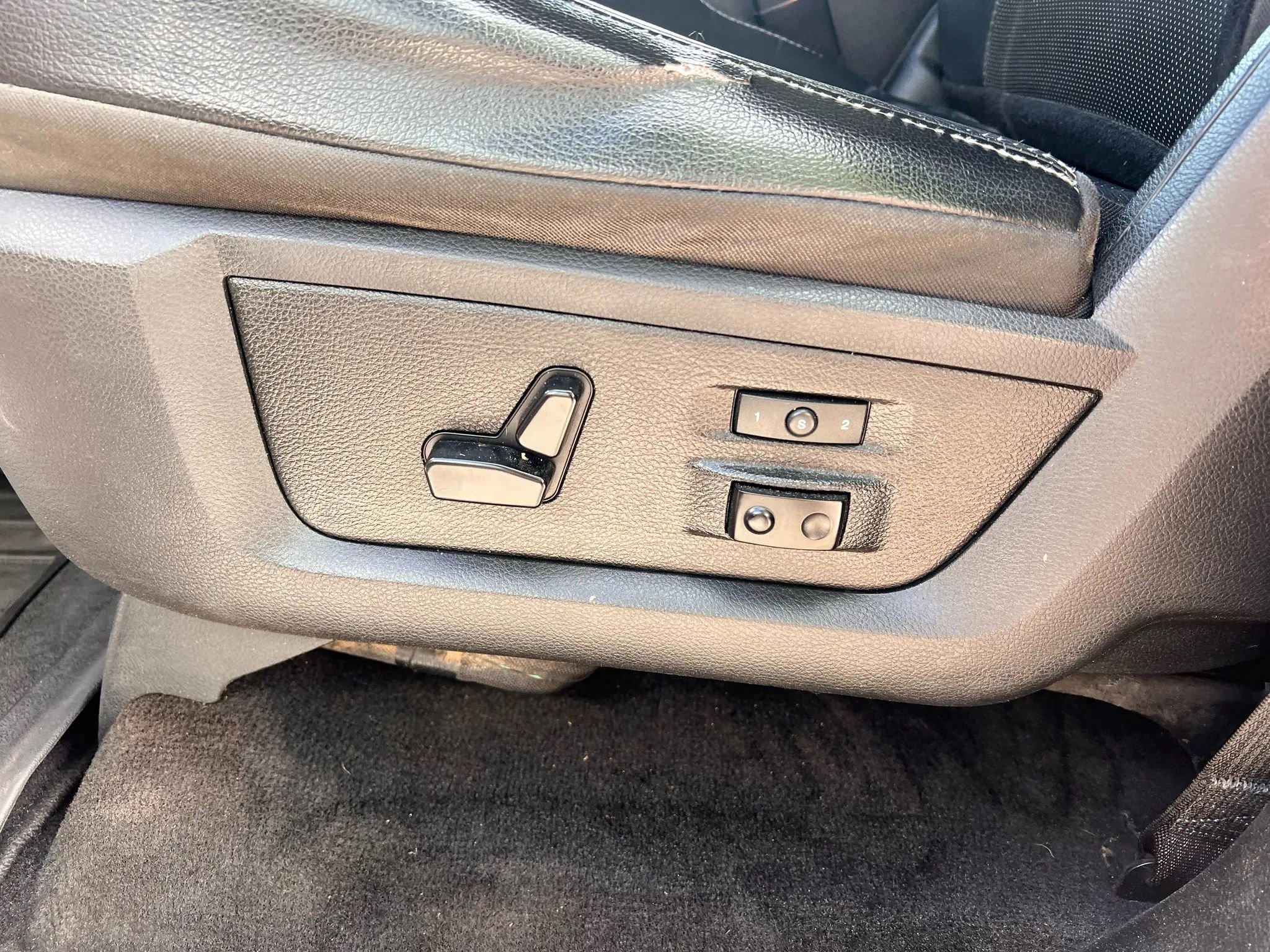 Used 2013 RAM 3500 Laramie image 16