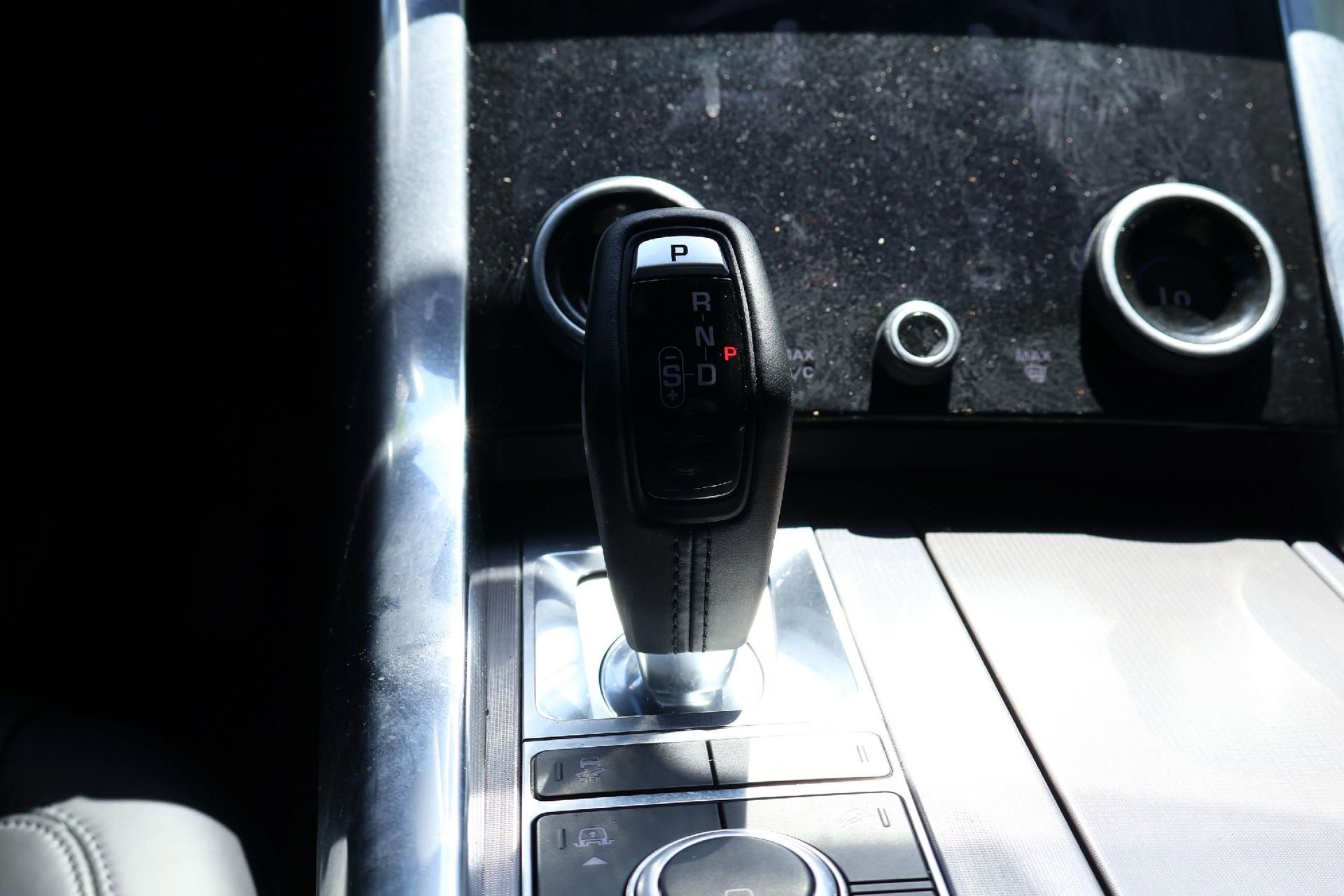 Used 2020 Land Rover Range Rover Sport HSE AWD/4WD image 17