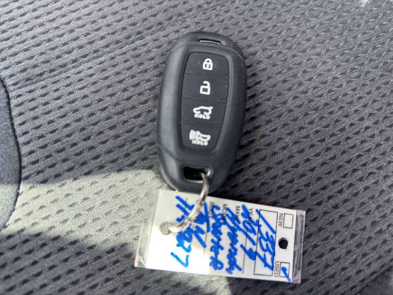 Used 2019 Hyundai Santa Fe SEL AWD/4WD image 29