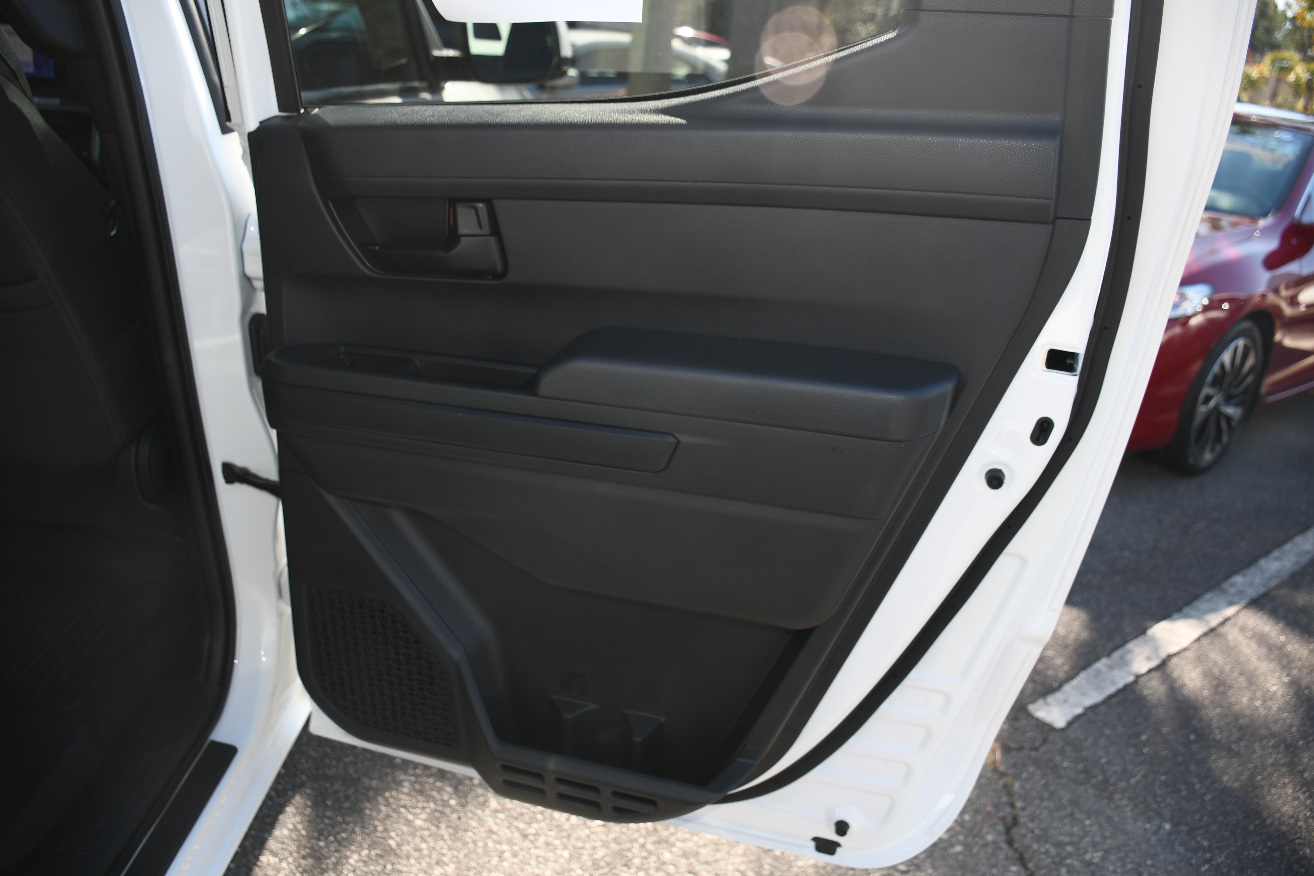 Used 2025 Toyota Tacoma SR5 image 18