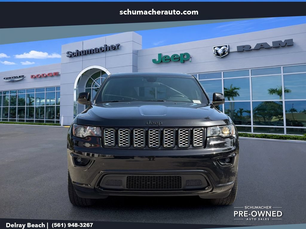 Used 2021 Jeep Grand Cherokee Laredo X RWD image 2