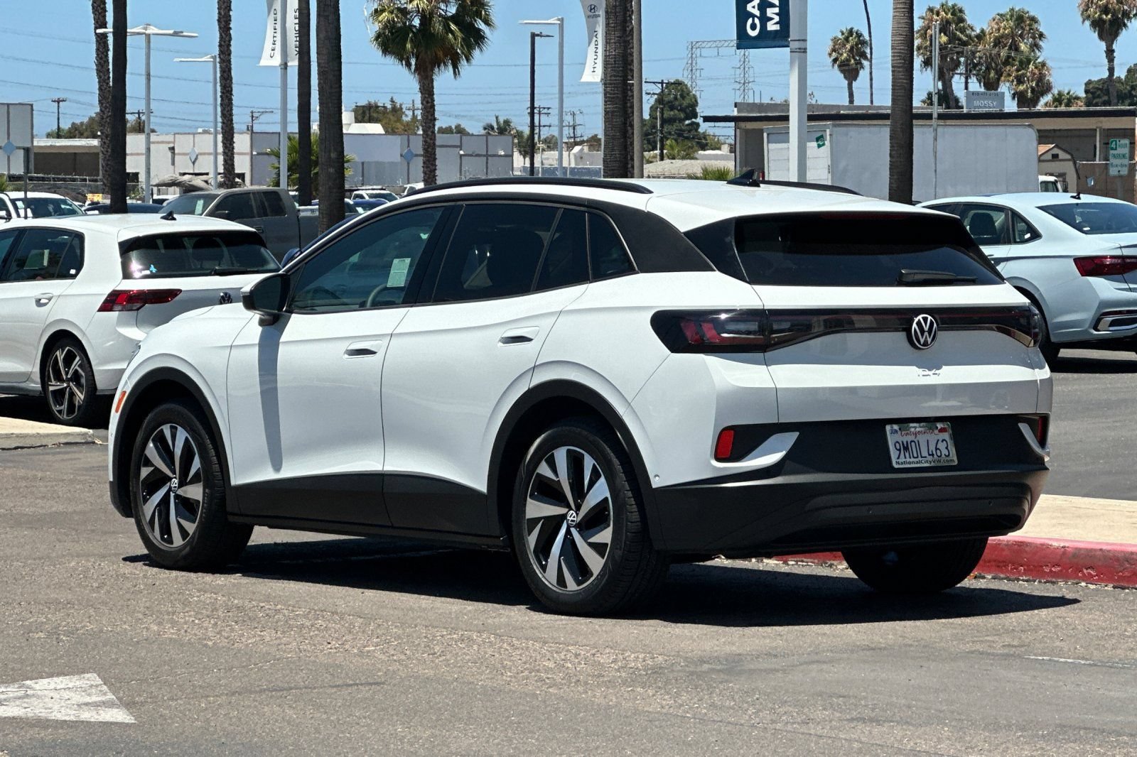 Used 2024 Volkswagen ID.4 2WD image 6