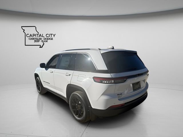 New 2026 Jeep Grand Cherokee Altitude image 7