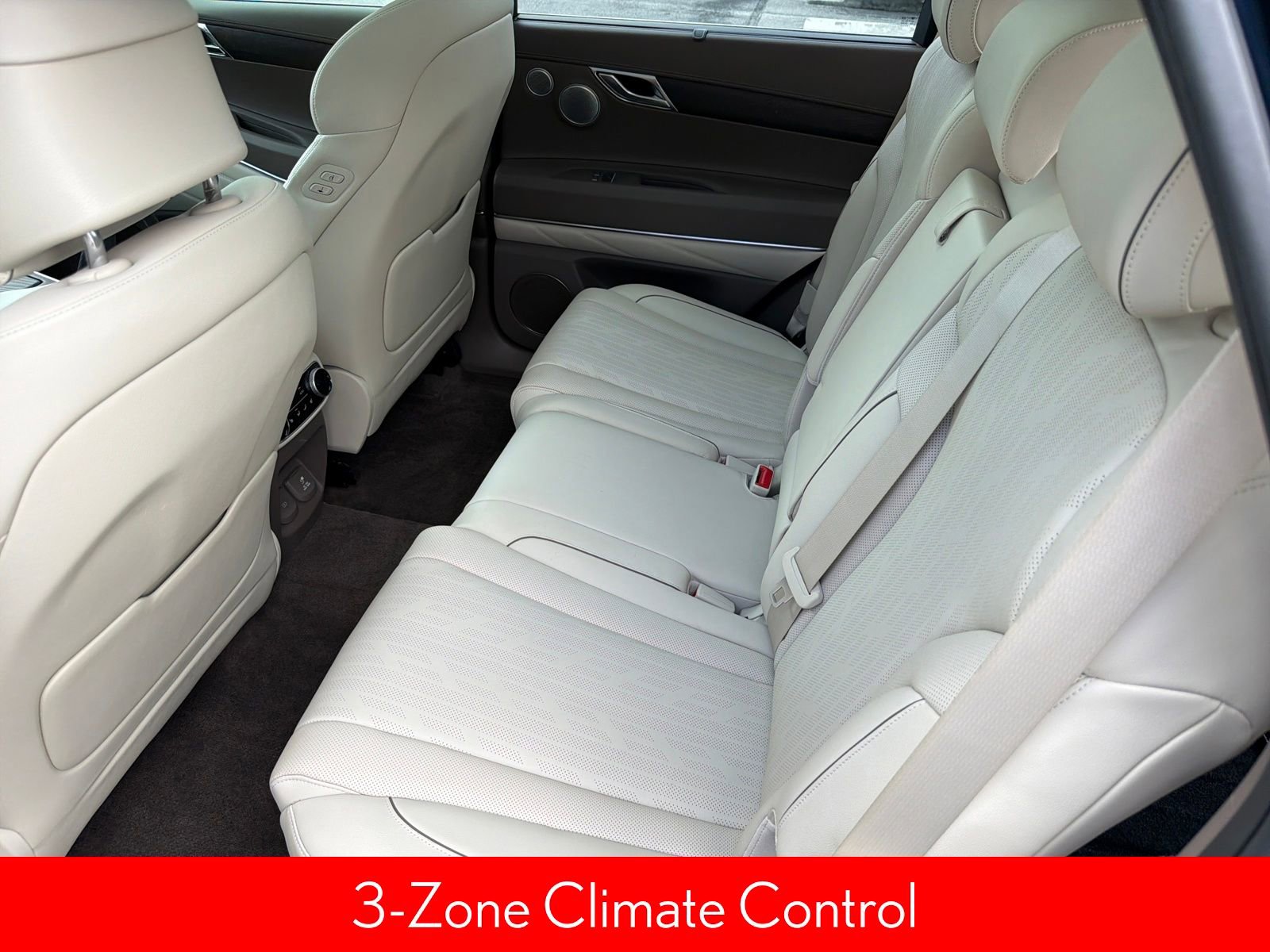 Used 2023 Genesis GV80 2.5T w/ Prestige Package image 23