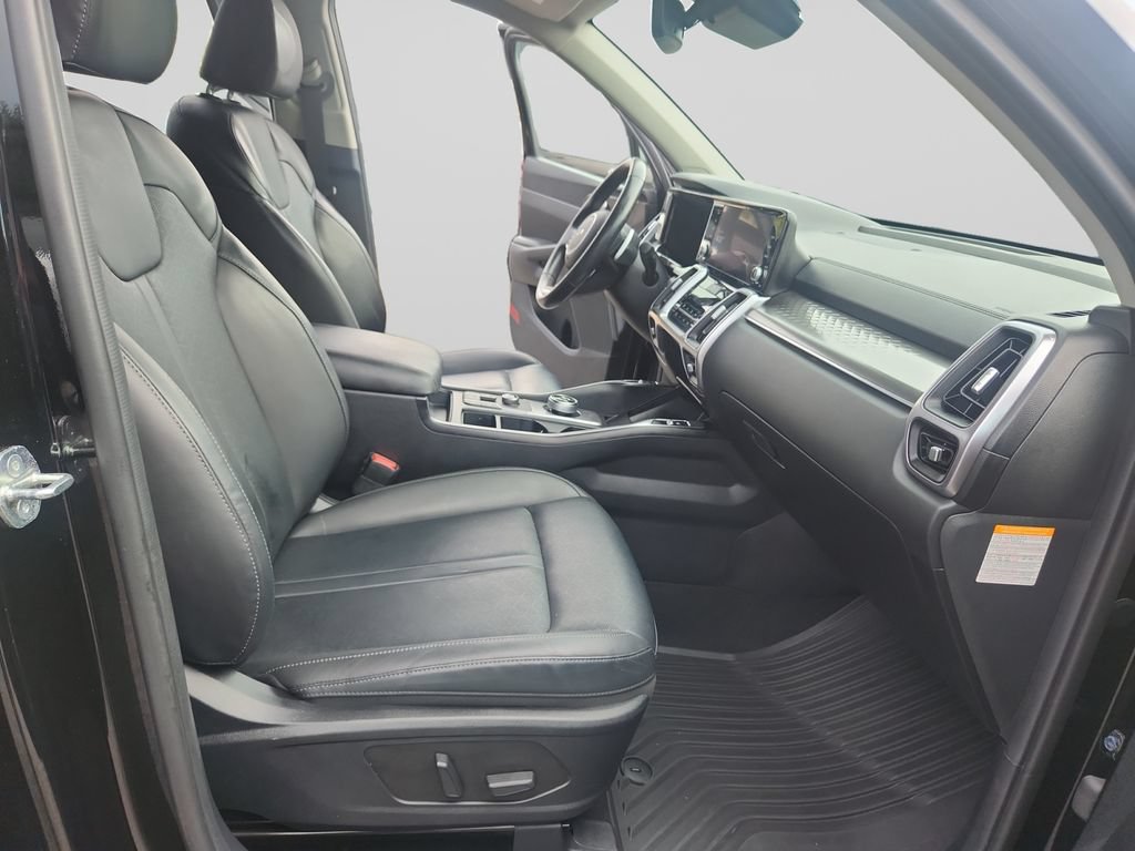 Certified 2023 Kia Sorento EX AWD/4WD image 17