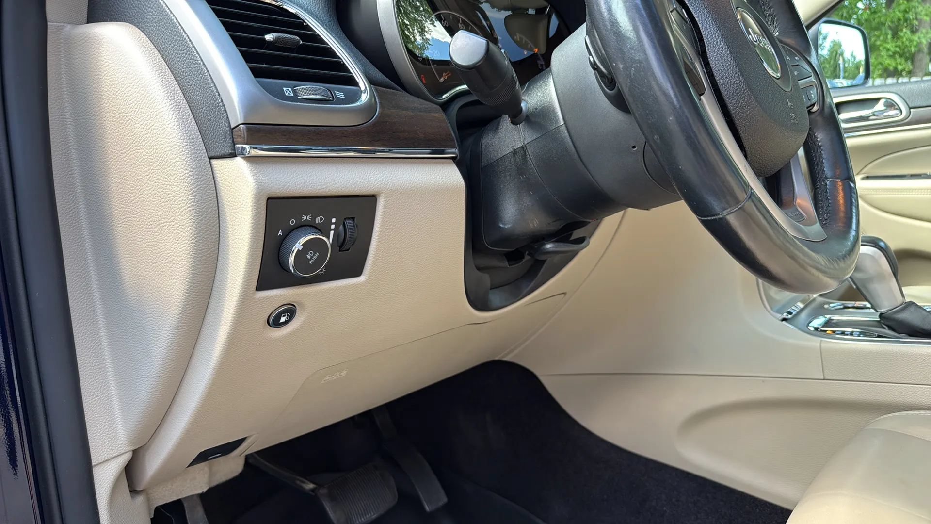 Used 2018 Jeep Grand Cherokee Limited AWD/4WD image 44