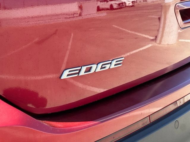 Used 2016 Ford Edge Titanium FWD image 23