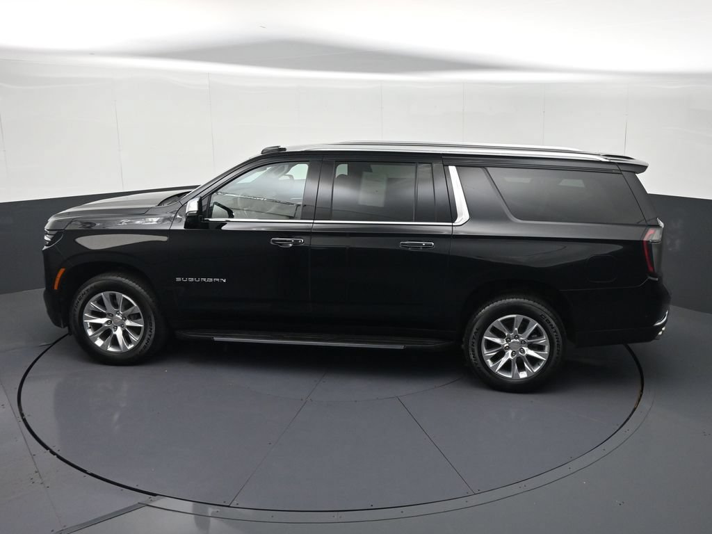 Used 2026 Chevrolet Suburban Premier AWD/4WD image 22
