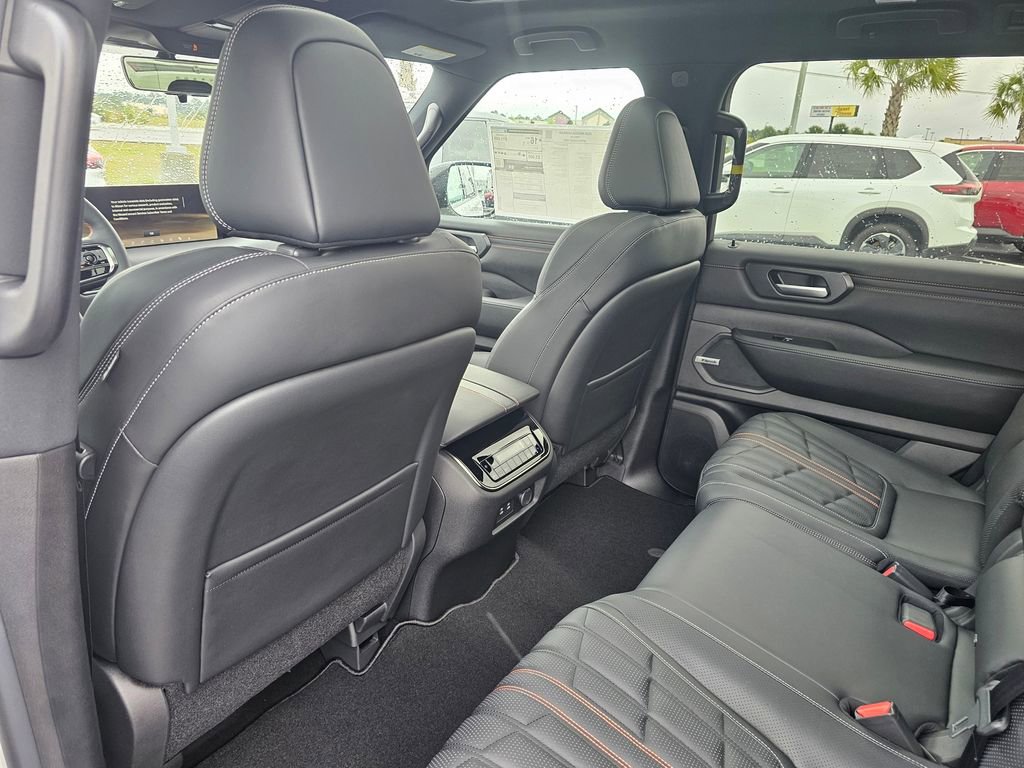 New 2026 Nissan Armada PRO-4X image 17