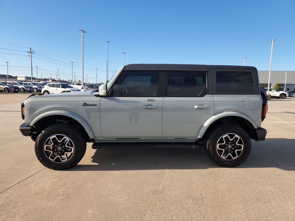 Used 2023 Ford Bronco Outer Banks image 8