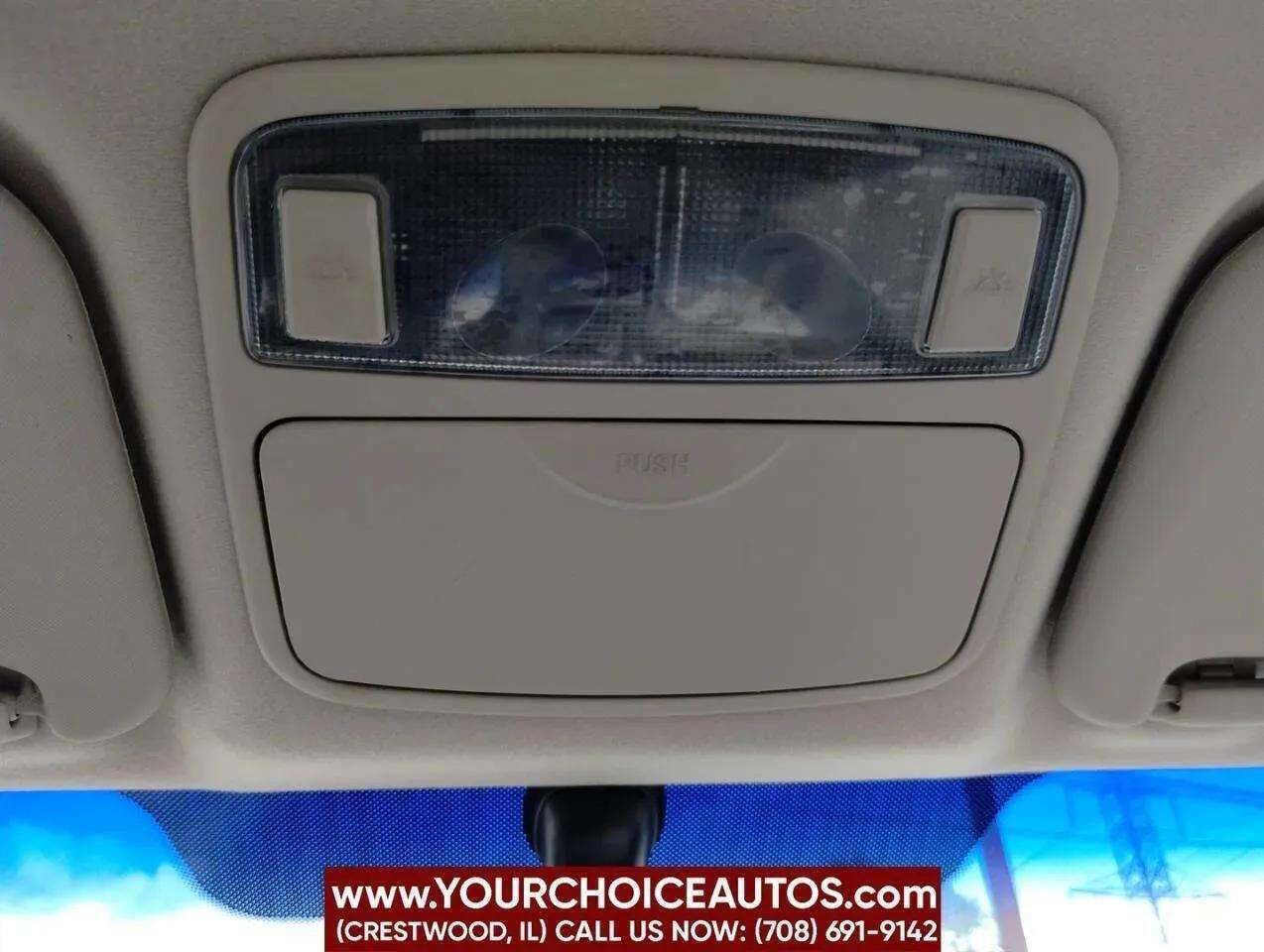 Used 2004 Hyundai Elantra GLS image 18