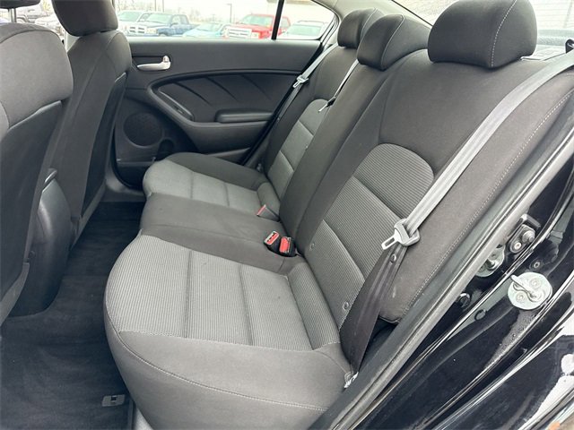 Used 2017 Kia Forte LX image 21
