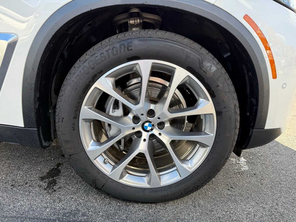 Used 2024 BMW X5 xDrive40i w/ Premium Package image 26