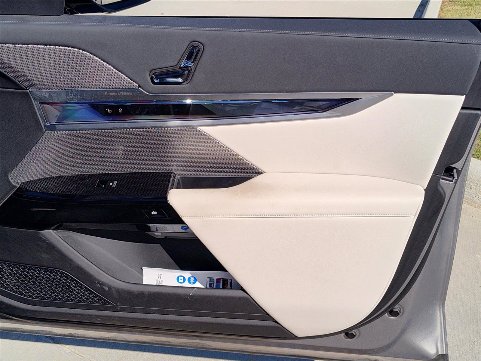 Certified 2023 BMW 740i w/ Executive Package image 22