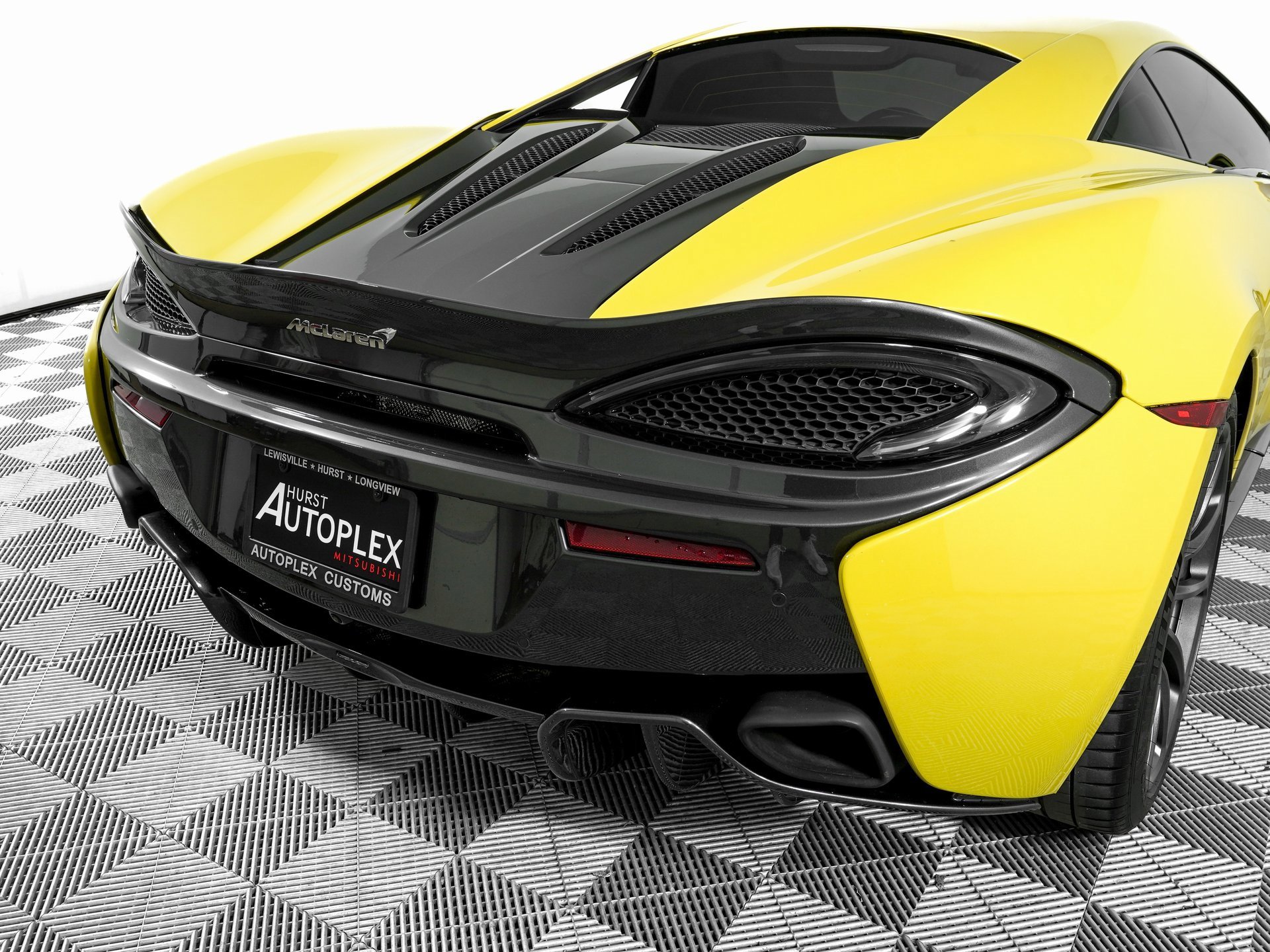 Used 2019 McLaren 570S Coupe image 26