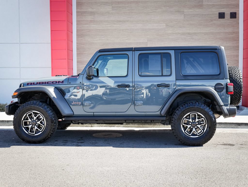 Used 2025 Jeep Wrangler Unlimited Rubicon AWD/4WD image 6