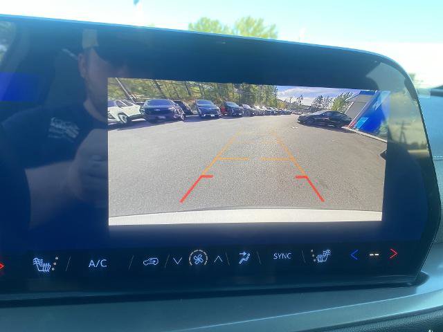 New 2026 Chevrolet Traverse LT image 9