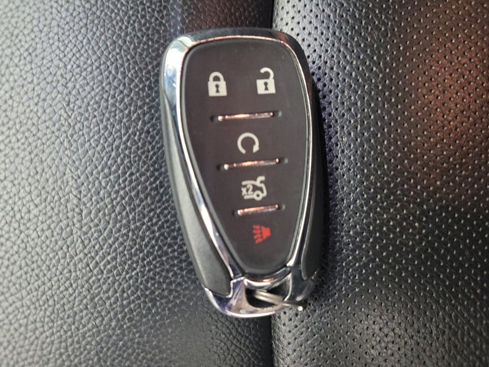 Used 2017 Chevrolet Malibu Premier FWD image 32