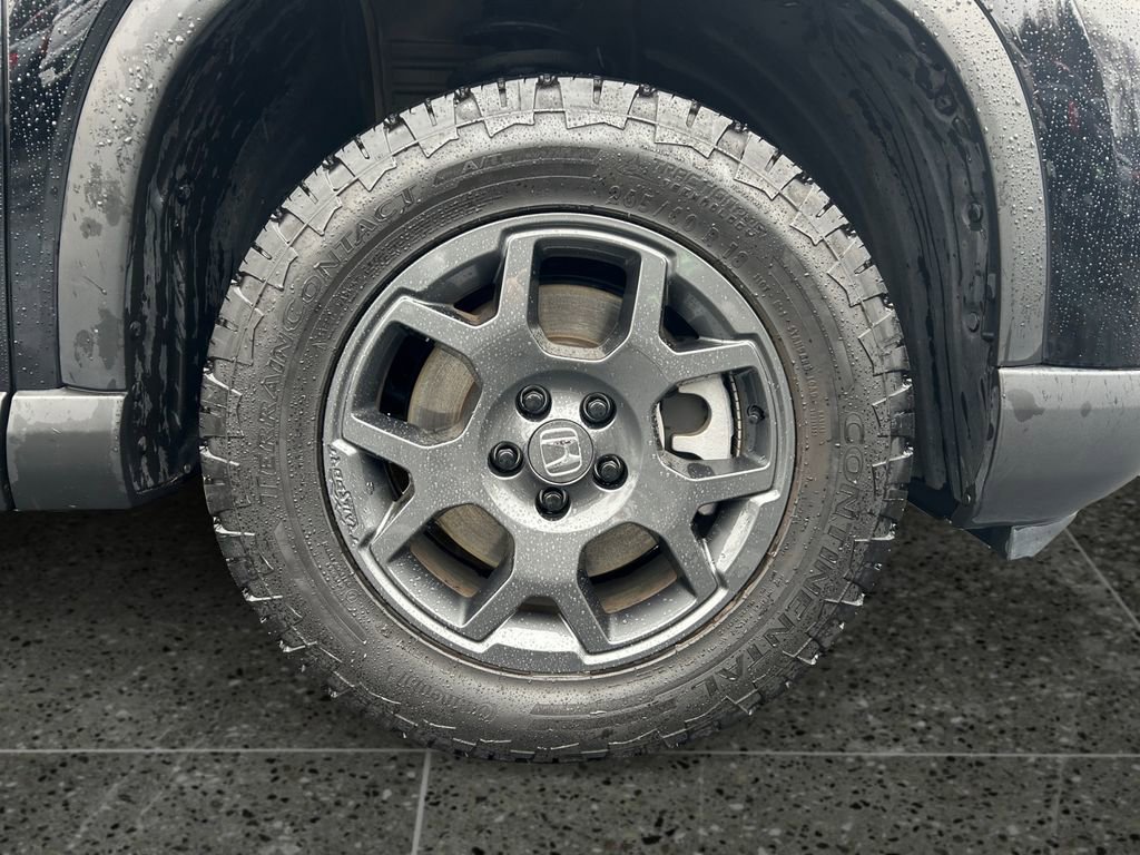 Used 2025 Honda Pilot TrailSport image 9