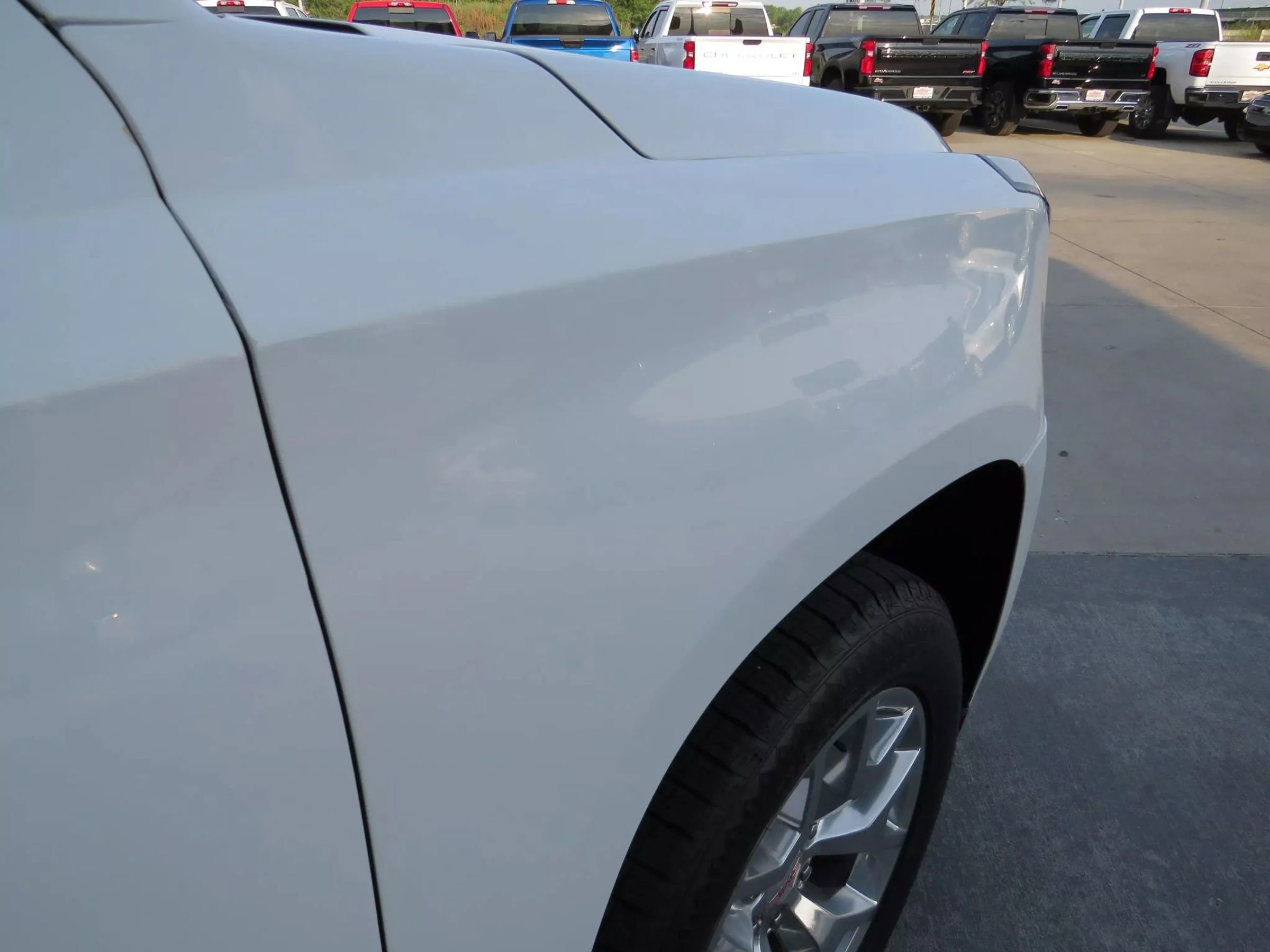 Used 2019 GMC Yukon XL SLT image 40