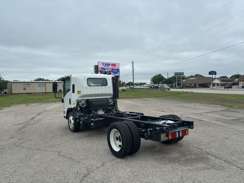 New 2024 Chevrolet Low Cab Forward 4500 XD RWD image 7