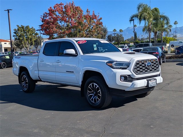 Used 2023 Toyota Tacoma TRD Sport image 3
