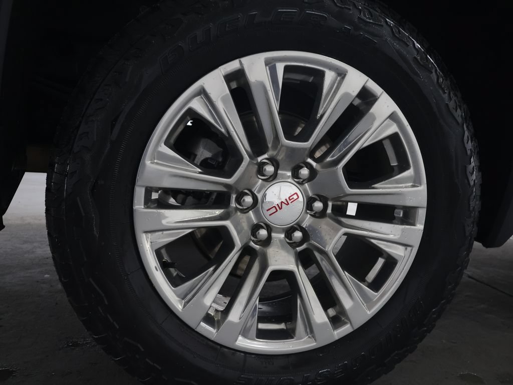 Used 2024 GMC Sierra 1500 Denali w/ Technology Package AWD/4WD image 32