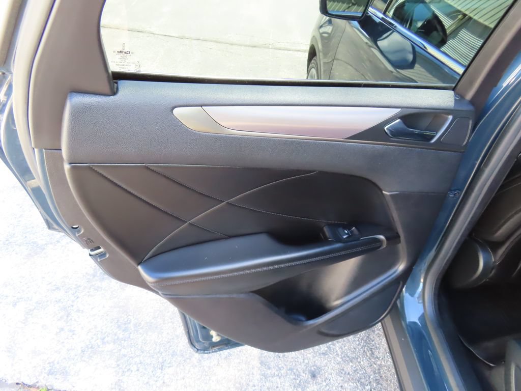 Used 2019 Lincoln MKC Reserve AWD/4WD image 34