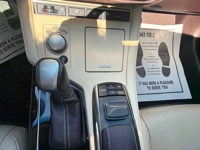 Used 2018 Lexus ES 350 w/ Luxury Package w/Wood Trim FWD image 19