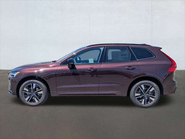 New 2026 Volvo XC60 B5 Plus w/ Climate Package PRO AWD/4WD image 3