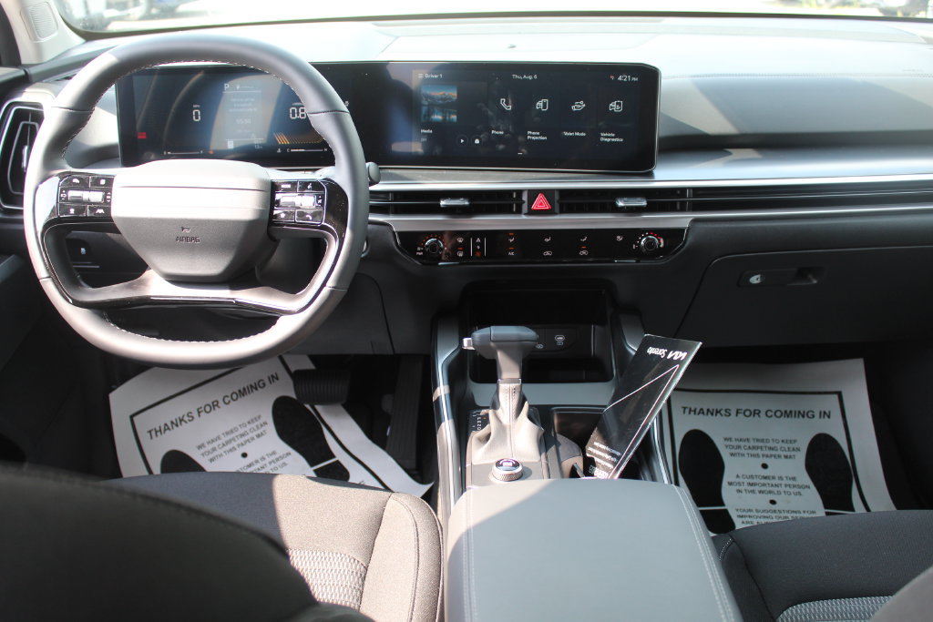 New 2026 Kia Sorento LX FWD image 17