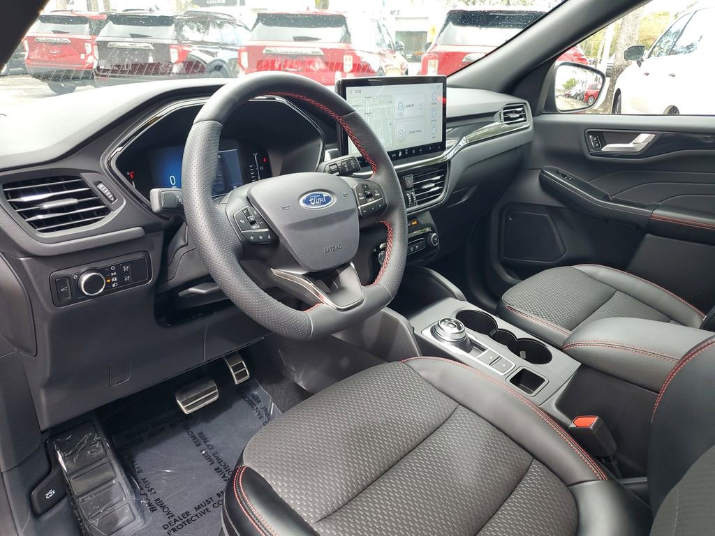 Used 2024 Ford Escape ST-Line w/ Tech Pack #1 image 18