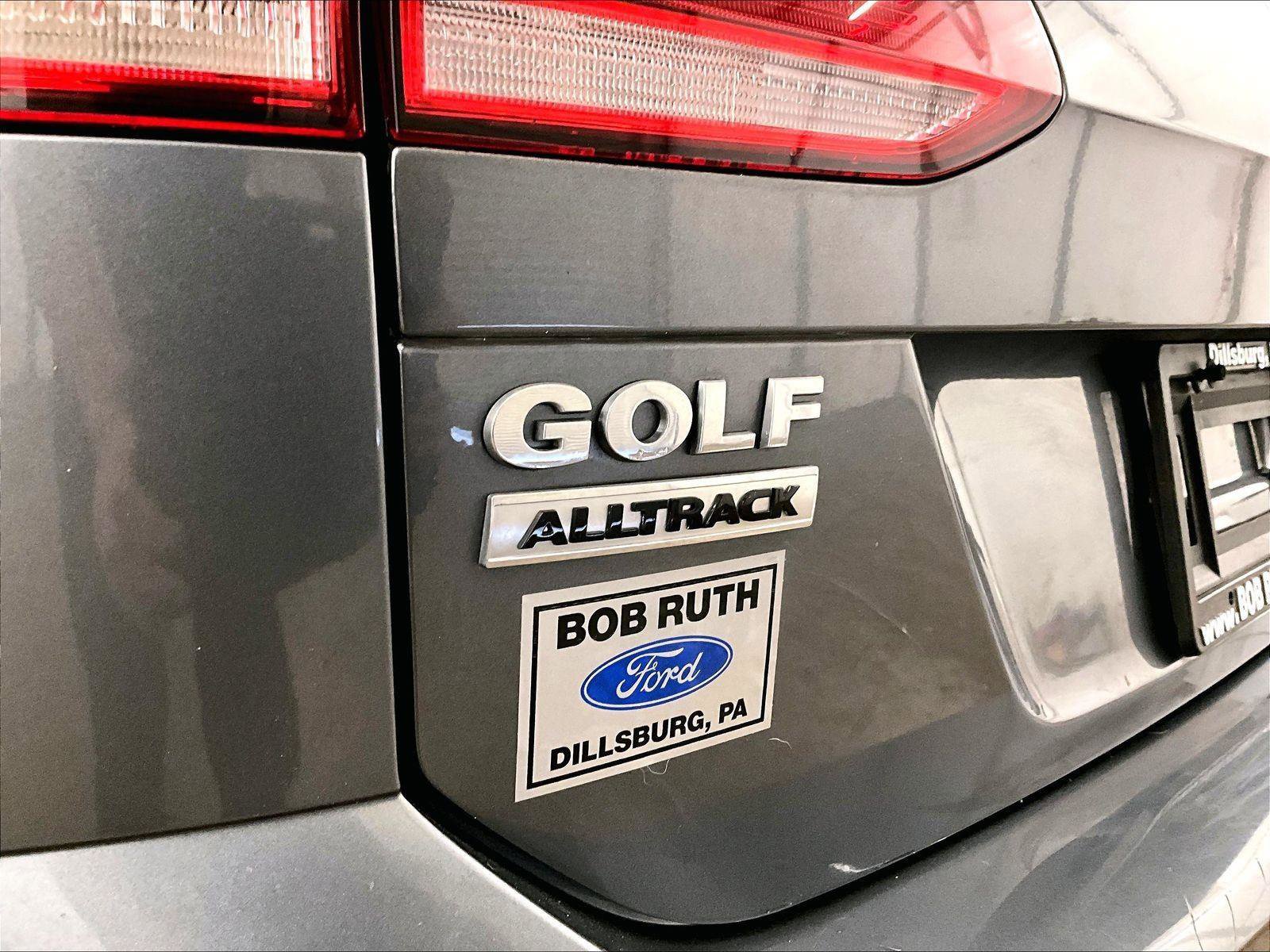 Used 2018 Volkswagen Golf Alltrack AWD/4WD image 14