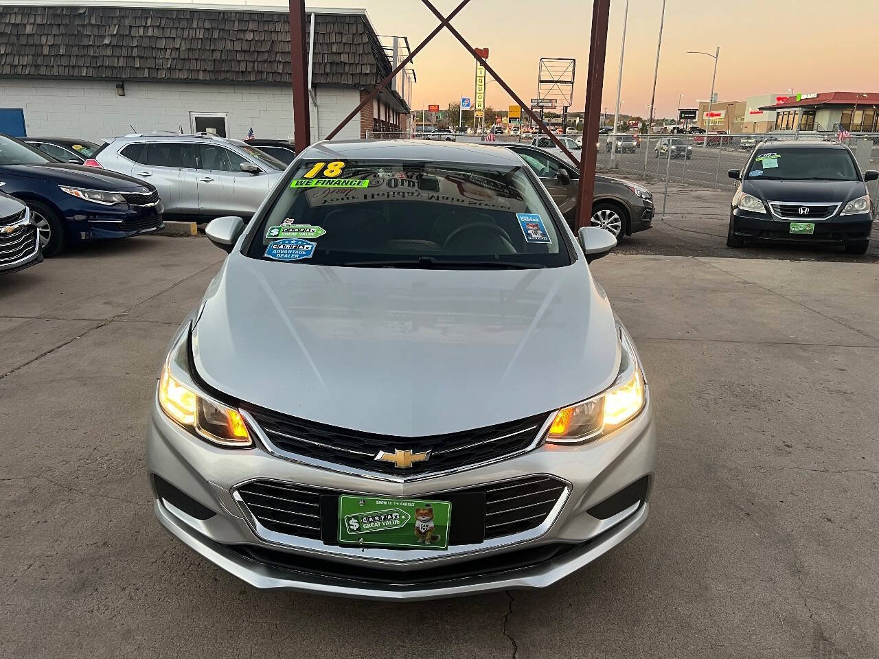 Used 2018 Chevrolet Cruze LS FWD image 1