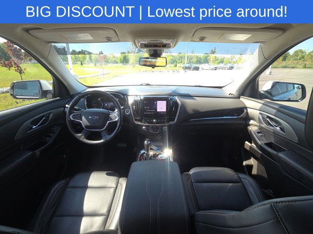 Used 2020 Chevrolet Traverse RS w/ LPO, Floor Liner Package FWD image 23