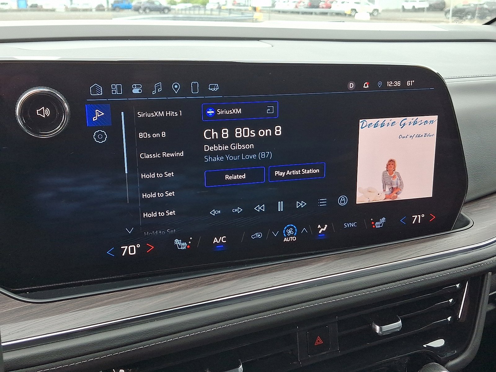 Certified 2025 Chevrolet Tahoe Z71 AWD/4WD image 18