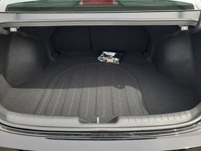 New 2026 Hyundai Elantra SEL Sport Premium FWD image 25