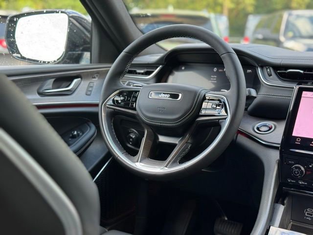 New 2025 Jeep Grand Cherokee Overland w/ Luxury Tech Group IV image 23