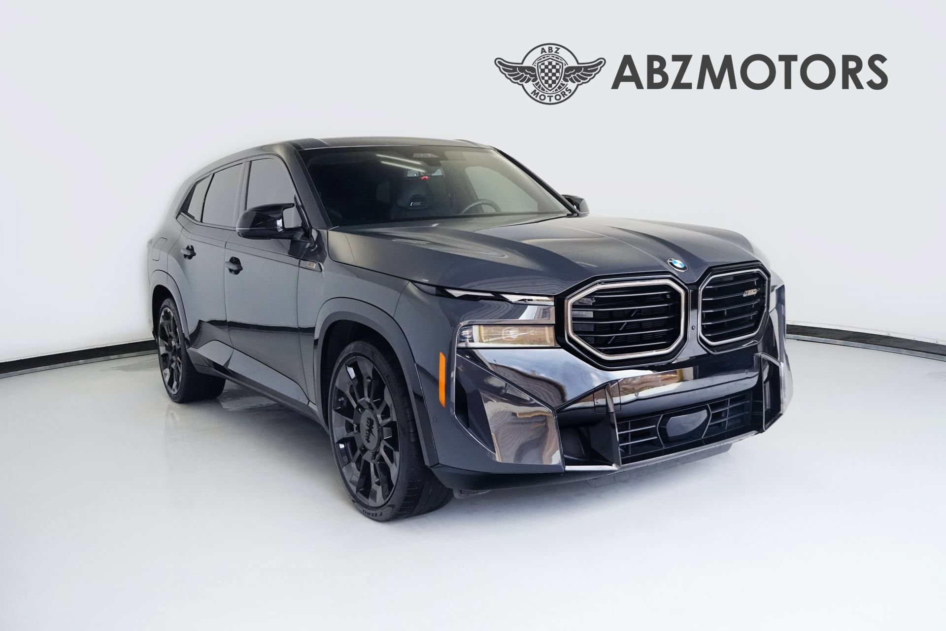 Used 2023 BMW XM AWD/4WD image 1