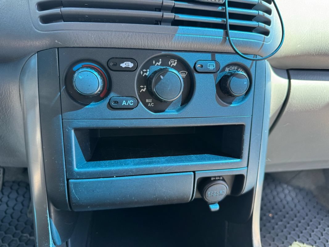 Used 2005 Honda Pilot LX image 18