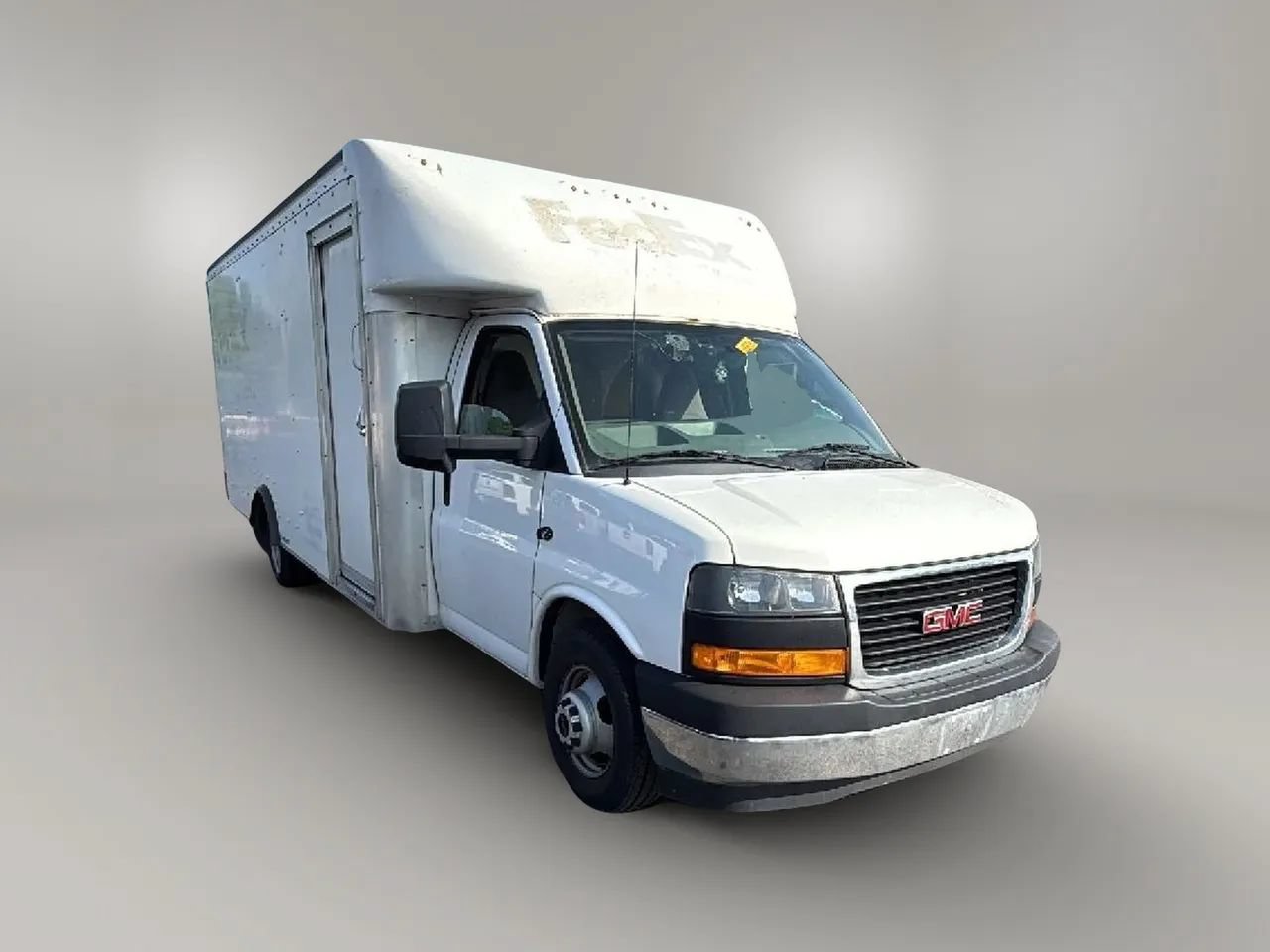 Used 2017 GMC Savana 3500 Extended RWD image 8