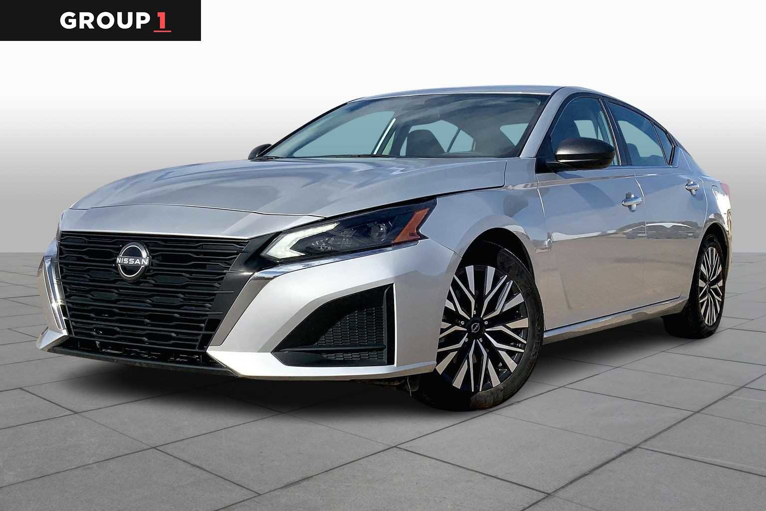 Used 2024 Nissan Altima 2.5 SV