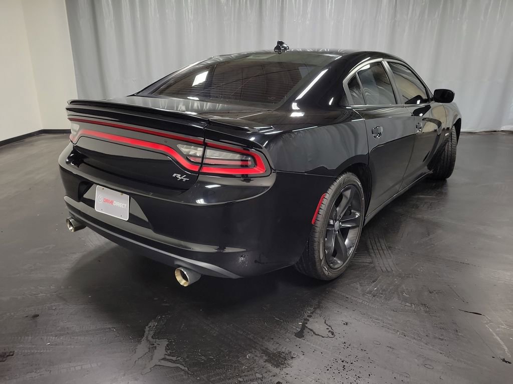 Used 2017 Dodge Charger R/T image 9