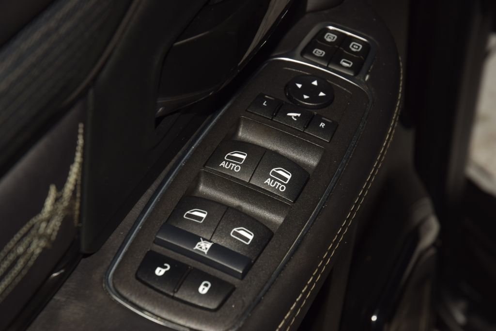 Used 2024 RAM 3500 Limited AWD/4WD image 58