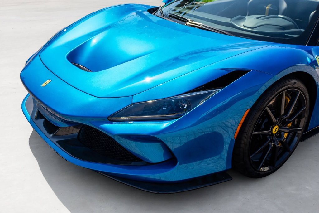 Certified 2022 Ferrari F8 Tributo RWD image 30
