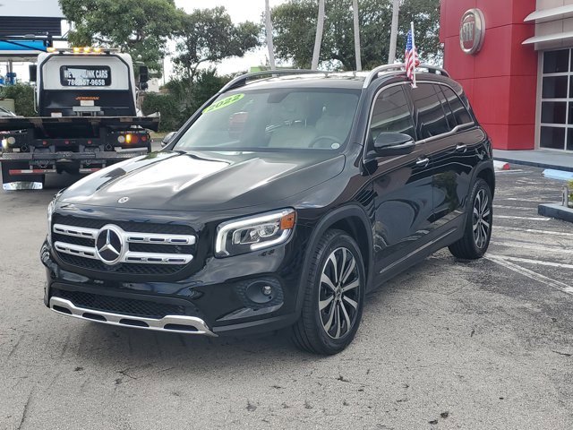 Used 2022 Mercedes-Benz GLB 250 image 3